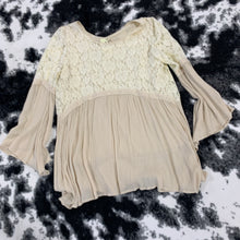 Load image into Gallery viewer, 326 - Cream Flowy Long Sleeve Top With Lace - Size L